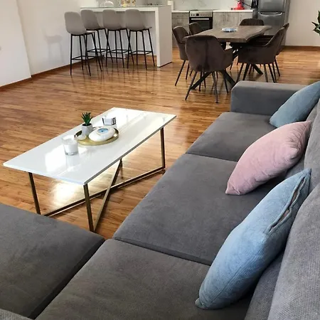 Daire New Delux With Wooden Floor Hanya