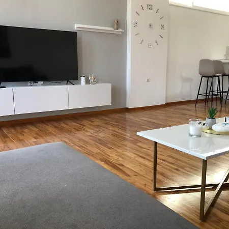 New Delux With Wooden Floor Διαμέρισμα Χανιά